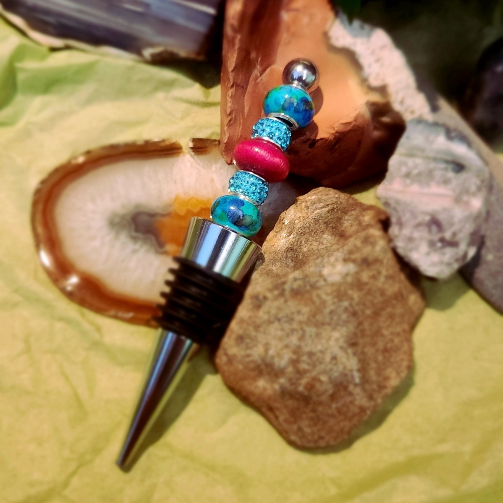 New Handcraftd Wine Bottle Stopper Blue Rhinestone Watercolor Resin Wood Bar